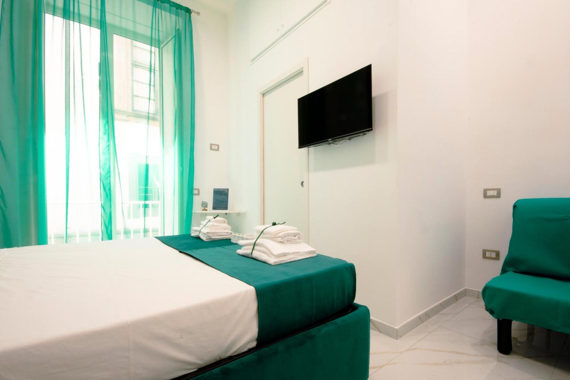 La Reggia Della Duchesca Hotel เนเปิลส์ ภายนอก รูปภาพ