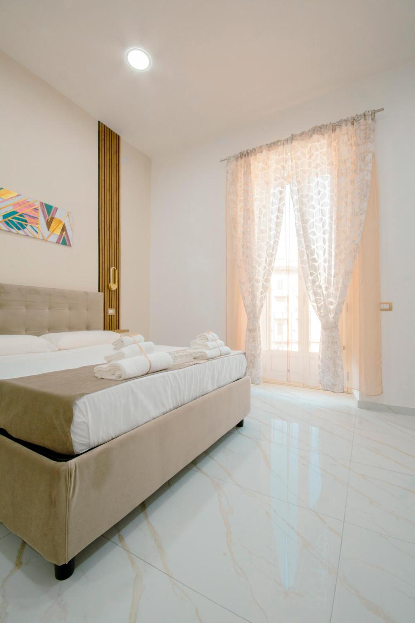 La Reggia Della Duchesca Hotel เนเปิลส์ ภายนอก รูปภาพ